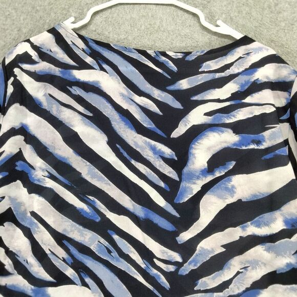 Torrid Blouse Womens Size 3 XXXL 3X Blue Zebra Print Short Sleeve V-Neck Peplum - Picture 9 of 11